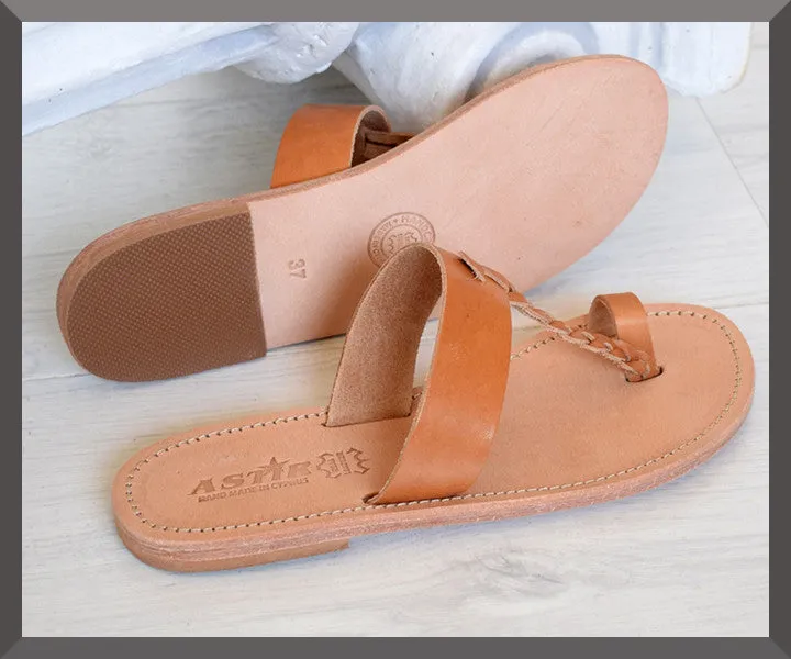 Nikouria Women Sandals