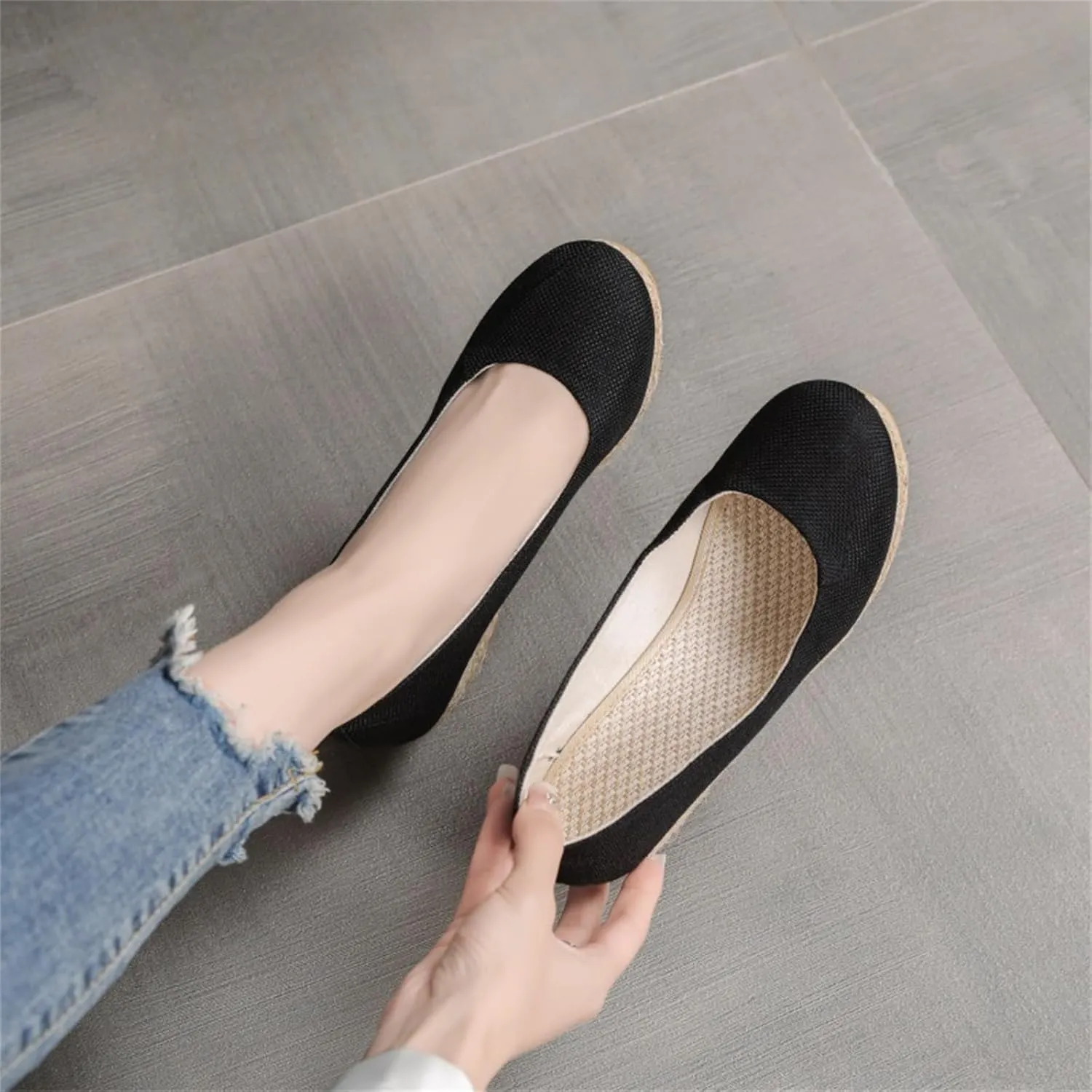 Women's Closed Toe Sandals Slip On Comfortable Platform Wedge Sandals Arch Support Walking Slippers Comfortable Orthopedic Mules Casual Summer Dressy Slippers