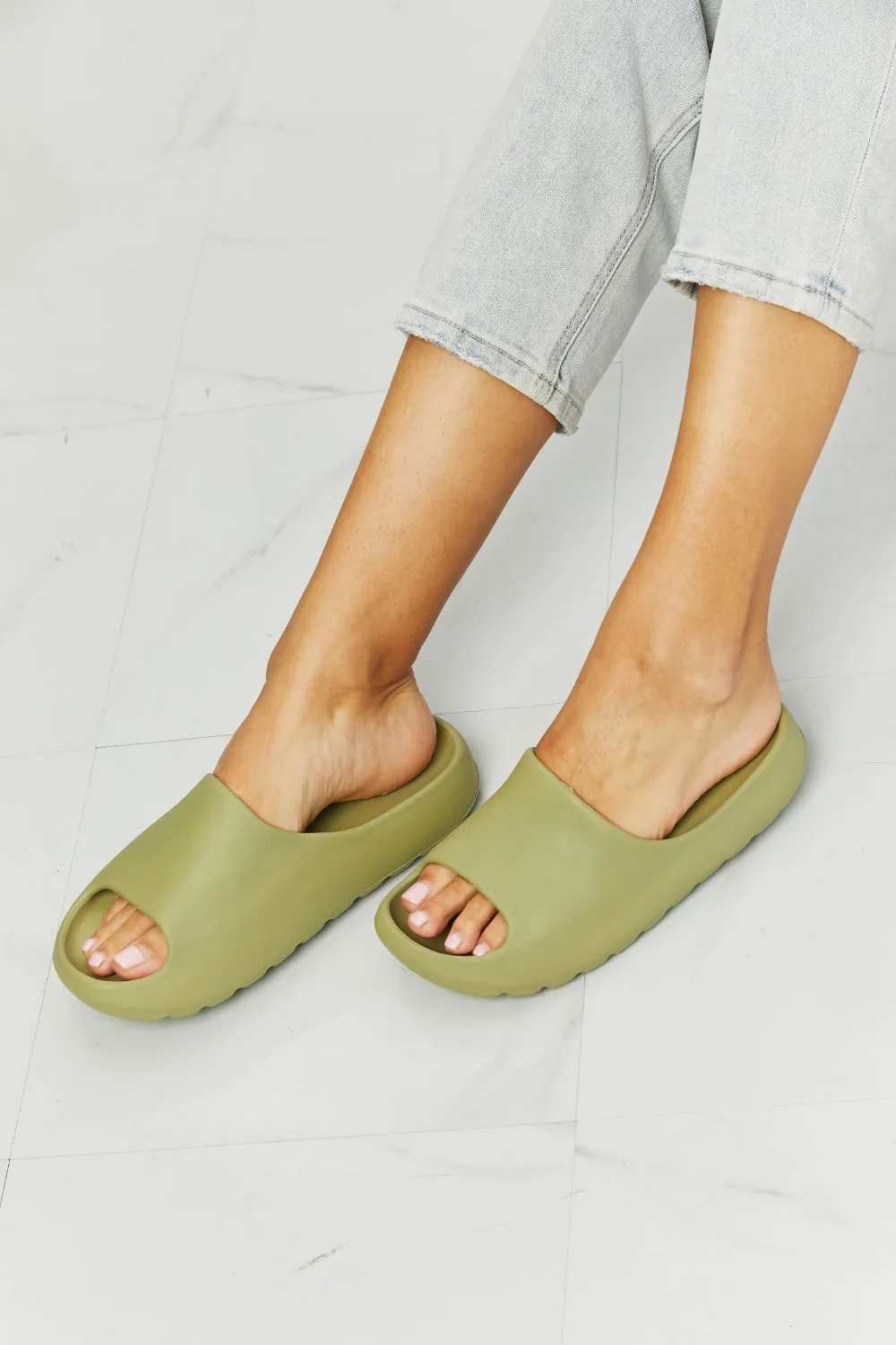 Womens Green In My Comfort Zone Slides