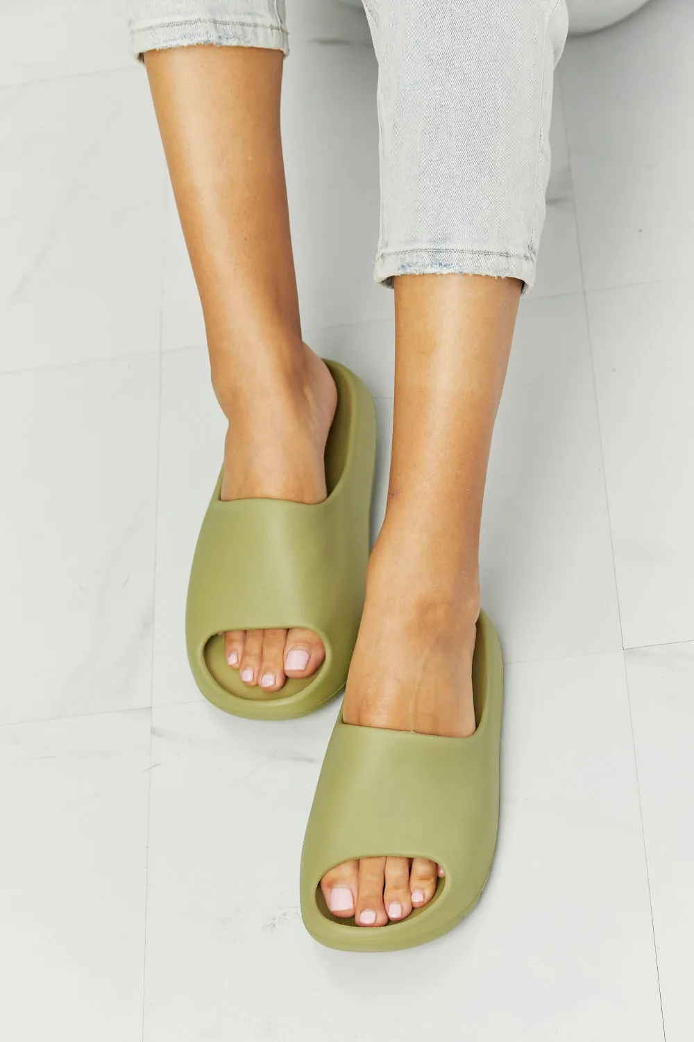 Womens Green In My Comfort Zone Slides